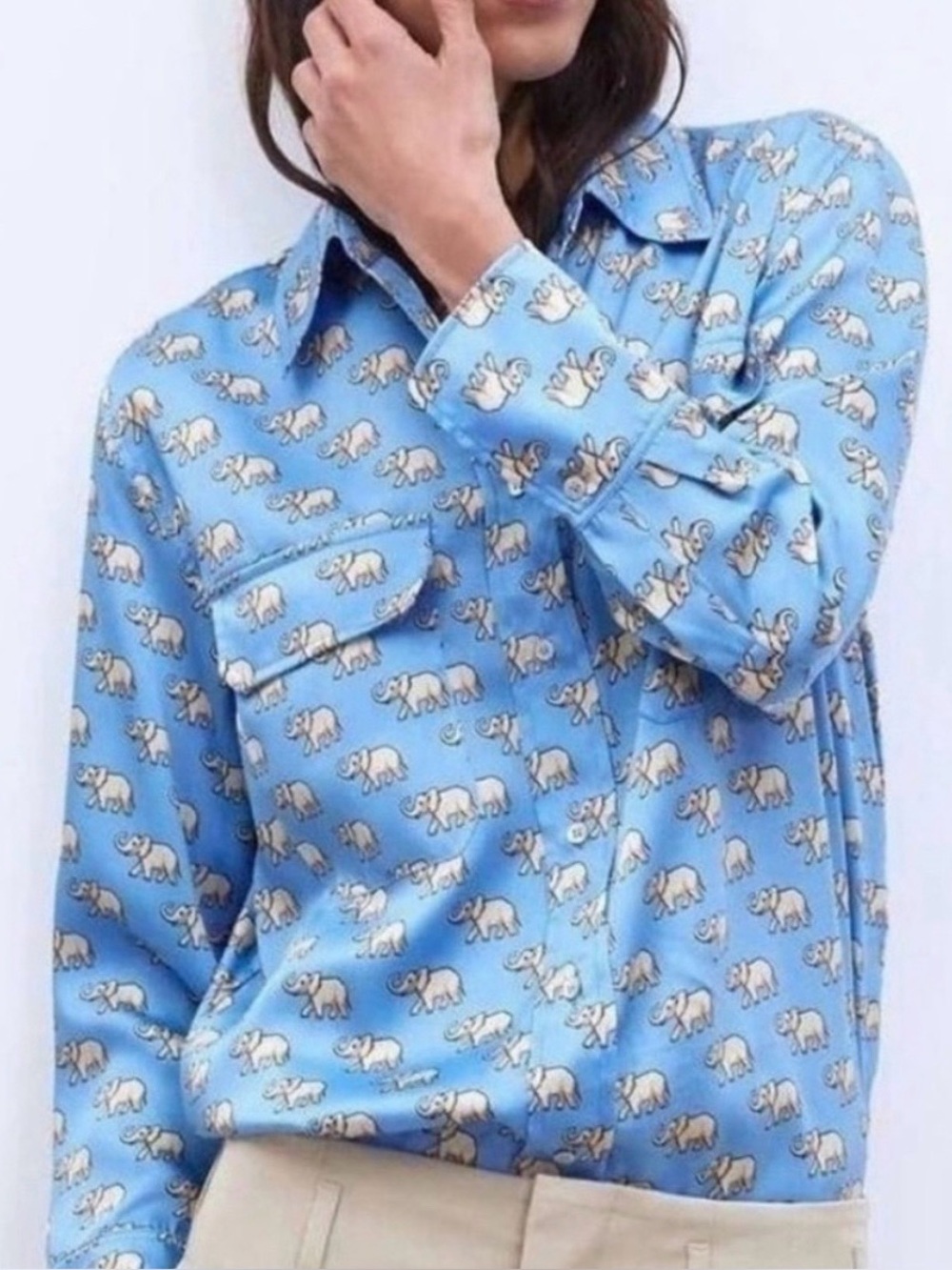 Zara whimsical women’s Blue Elephant Print Button-Up Shirt preppy size large